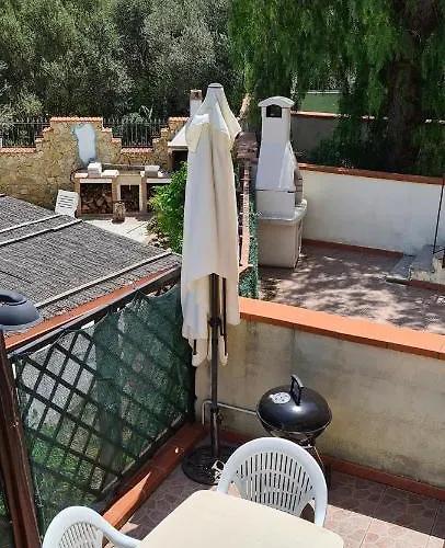 Appartement House Iun R6533